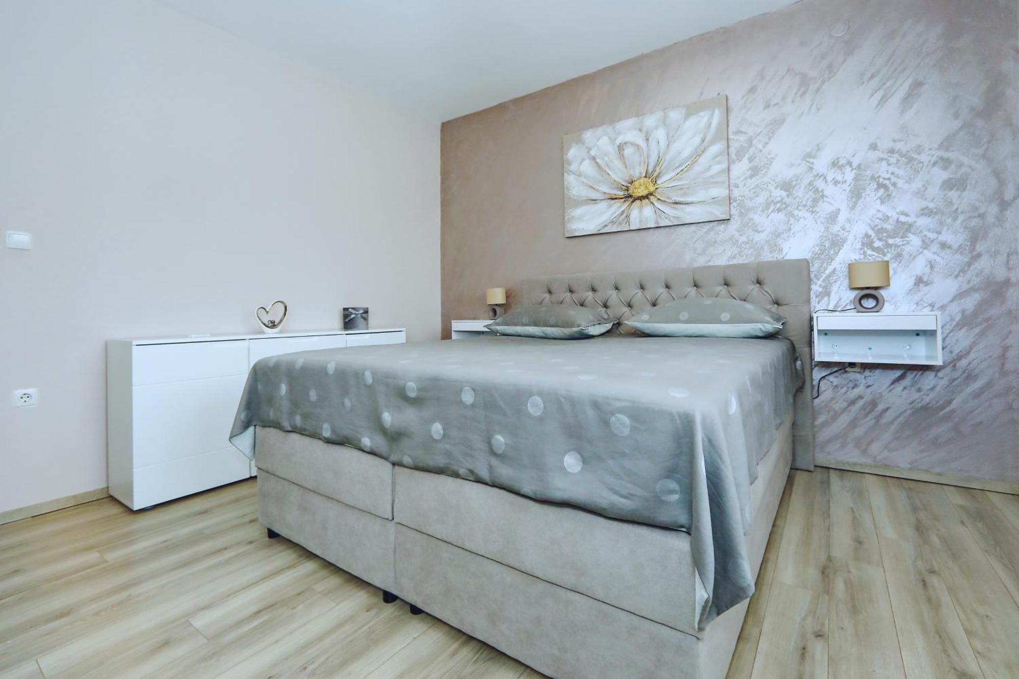 Apartment Lucijan ビビニェ エクステリア 写真